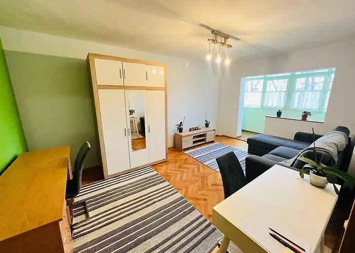 2 Bedroom And Separate Kitchen 52mp Appartamento